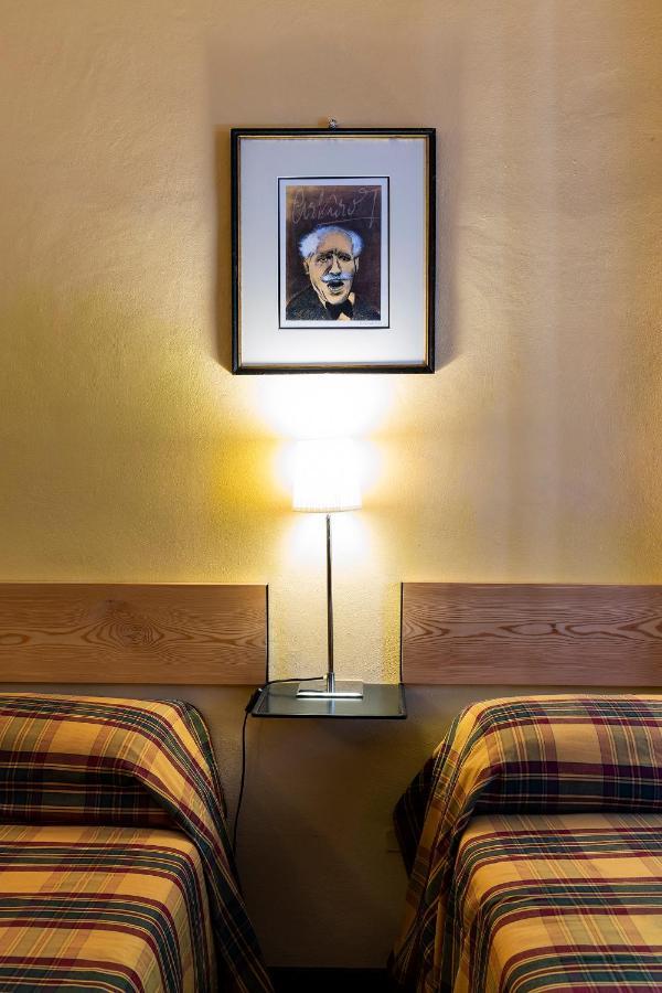 B&B Al Ducale And Apartments ปาร์มา ภายนอก รูปภาพ
