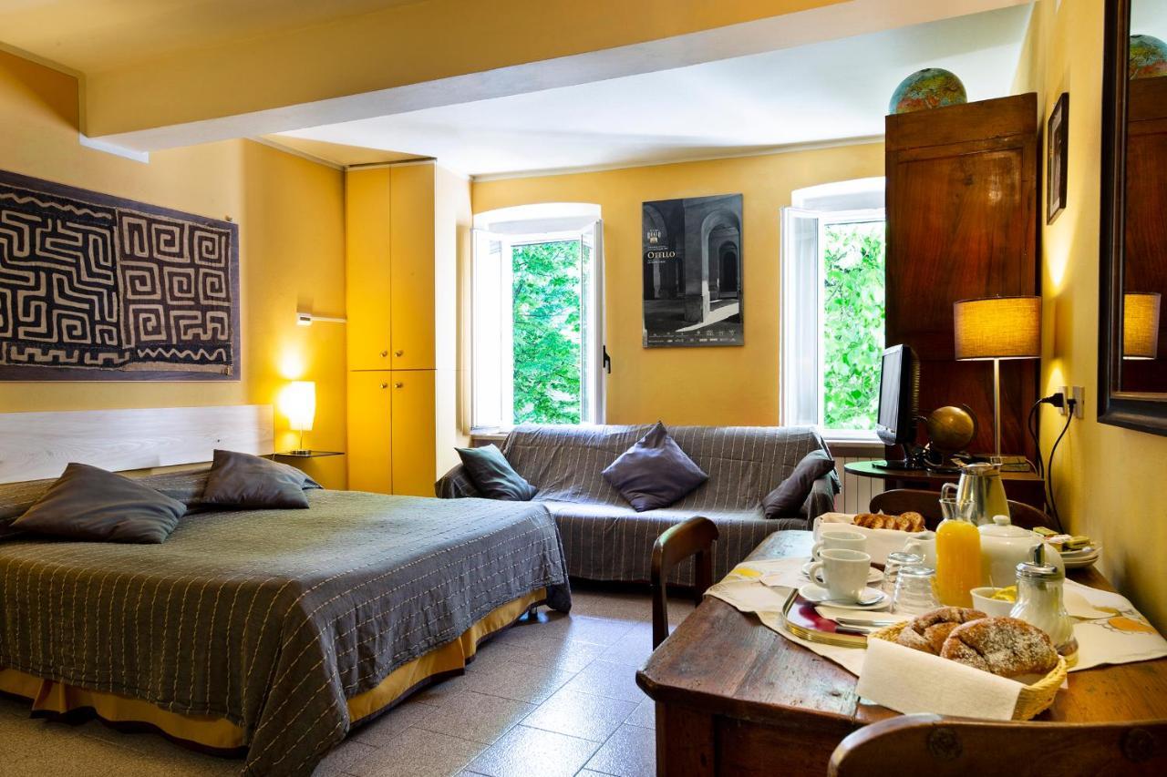 B&B Al Ducale And Apartments ปาร์มา ภายนอก รูปภาพ